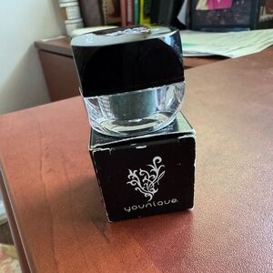 Younique Moonstruck Eye Shadow in Jar, "Dignified"